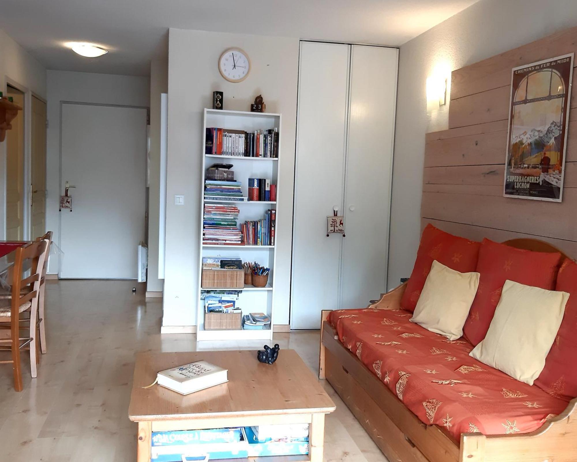 Le 102, T3 Pour 5 Personnes, Vue Montagne, Classe 2 Etoiles Nf, Parking, Piscine En Ete Bagnères-de-Luchon Екстериор снимка